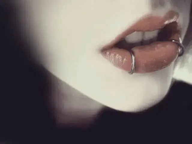 原来我也有圣水恋足癖的倾向 一