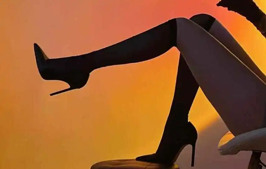 西檬之家字母圈新人为何向往女王角色？ 一